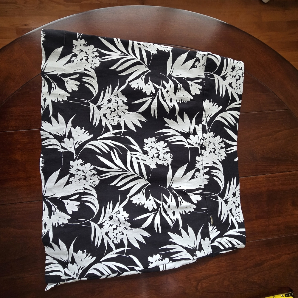 S.C. & CO. Womens Size XXL Black Floral 360 Degree Tummy Control Skort Stretch - Picture 8 of 8